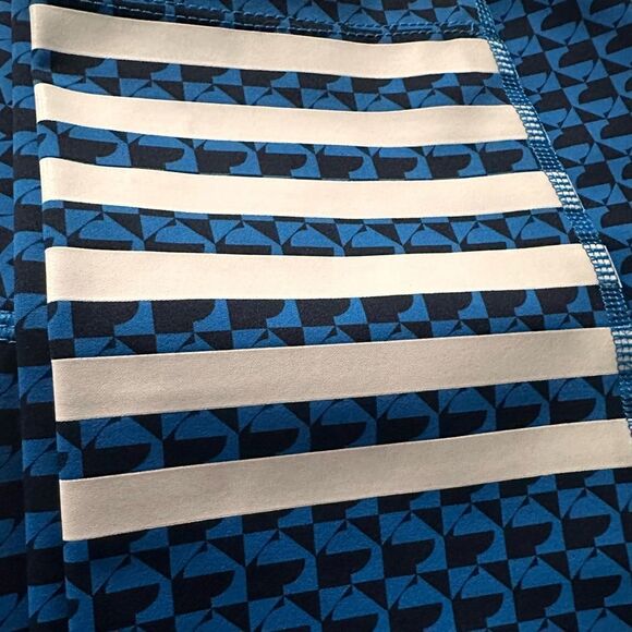 ADDISON BAY Women’s 7/8 Ankle Length Everyday Leggings in the Size Large - Picture 7 of 10